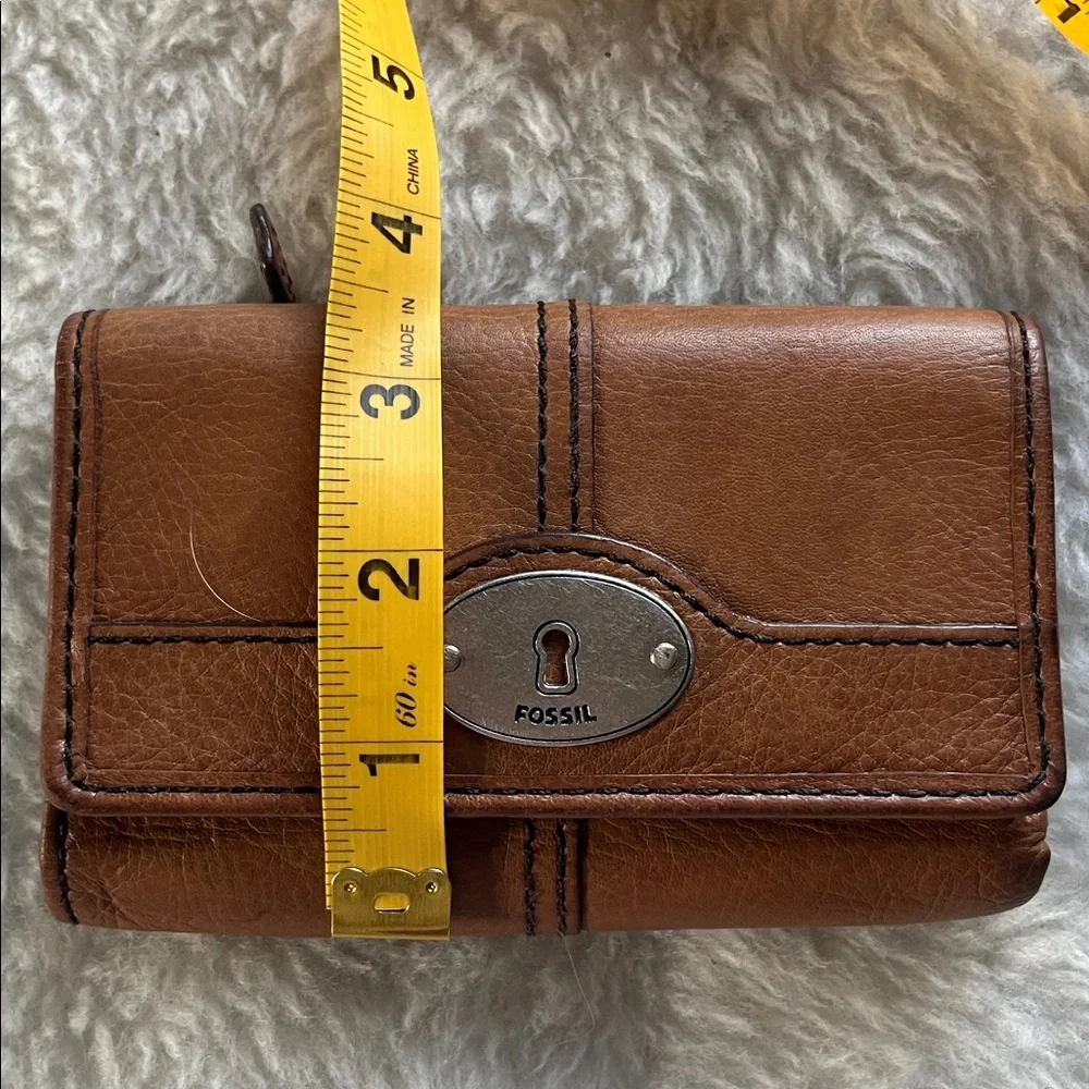 Fossil Maddox keyhole Tan Leather trifold Wallet - Picture 10 of 10